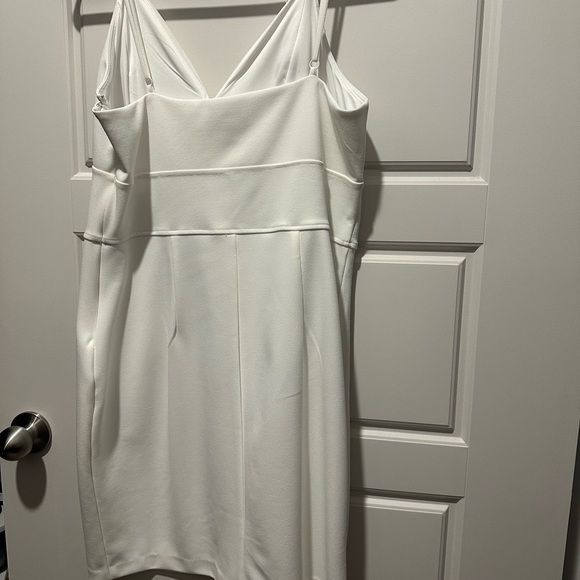 White Fitted Dress: Express Women’s Size Large - Picture 2 of 3